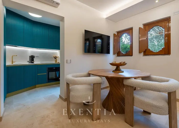 Exentia Stays - Private Garden Villa With Jacuzzi Near Spanish Steps, Via Margutta - Rome * ローマ