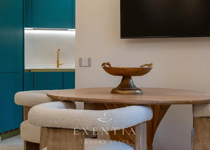 Exentia Stays - Private Garden Villa With Jacuzzi Near Spanish Steps, Via Margutta - Rome * ローマ